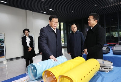 應勇在鄂州調研時強調 確?；êC場如期運營 加快武鄂同城化發展 新材料技術推廣服務